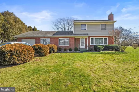 235 Sunnyside Rd, Smyrna, DE 19977