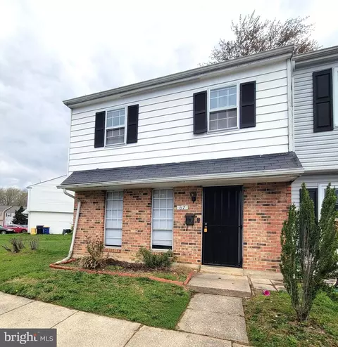 Exterior - 67 Village Dr, Dover, DE 19904 photo 2 of 3