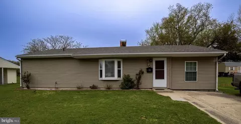 Exterior - 157 President Dr, Dover, DE 19901 photo 1 of 7