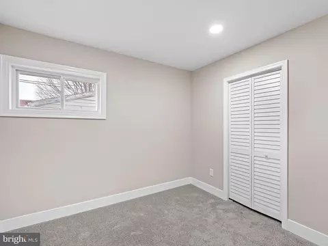 Bedroom - 735 River Rd, Dover, DE 19901 photo 1 of 3