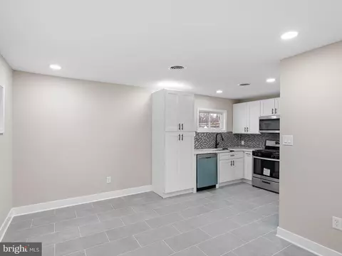 Kitchen - 735 River Rd, Dover, DE 19901 photo 1 of 5