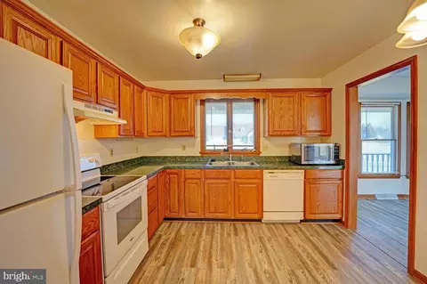 Kitchen - 391 Josie Ave, Dover, DE 19901 photo 3 of 5