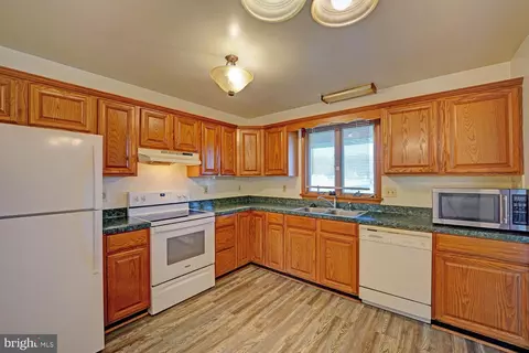 Kitchen - 391 Josie Ave, Dover, DE 19901 photo 2 of 5