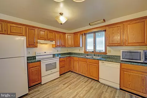 Kitchen - 391 Josie Ave, Dover, DE 19901 photo 4 of 5