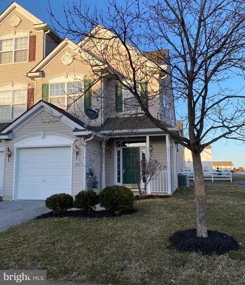 14 Harrowgate Dr, Smyrna, DE 19977