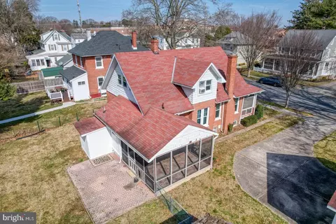 Exterior - 10 Pennsylvania Ave, Dover, DE 19901 photo 3 of 16
