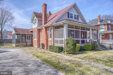 Exterior - 10 Pennsylvania Ave, Dover, DE 19901 photo 6 of 16