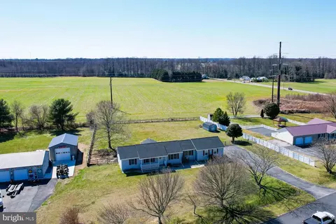 94 Purple Finch Ln, Milford, DE 19963