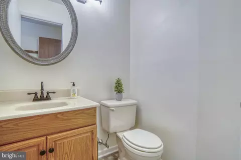 Bath - 10 Merion Rd, Dover, DE 19904 photo 1 of 3