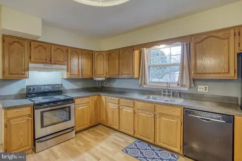 Kitchen - 10 Merion Rd, Dover, DE 19904 photo 1 of 3