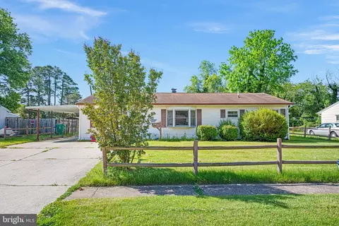 30 Saxton Rd, Dover, DE 19901