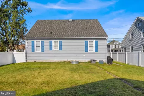 Exterior - 206 Delaware Ave, Harrington, DE 19952 photo 10 of 14