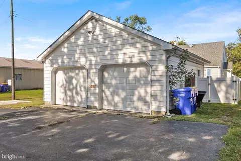 Exterior - 206 Delaware Ave, Harrington, DE 19952 photo 13 of 14