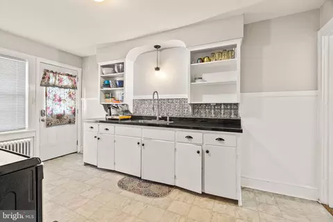 Kitchen - 206 Delaware Ave, Harrington, DE 19952 photo 1 of 4