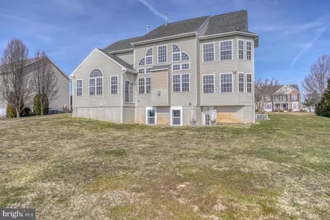 Exterior - 127 Quails Nest Dr, Dover, DE 19904 photo 4 of 7