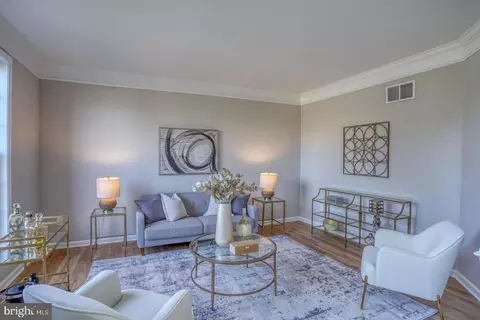 Living - 127 Quails Nest Dr, Dover, DE 19904 photo 1 of 11