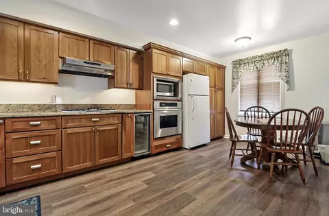Kitchen - 26 Chatham Ct, Dover, DE 19901 photo 4 of 6