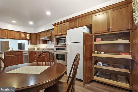 Kitchen - 26 Chatham Ct, Dover, DE 19901 photo 5 of 6