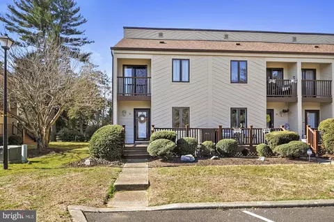 Exterior - 26 Chatham Ct, Dover, DE 19901 photo 1 of 3