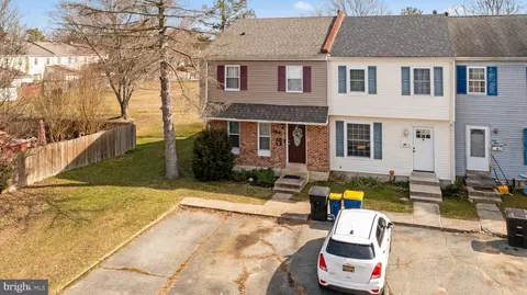 Exterior - 64 Forest Creek Dr, Dover, DE 19904 photo 4 of 10