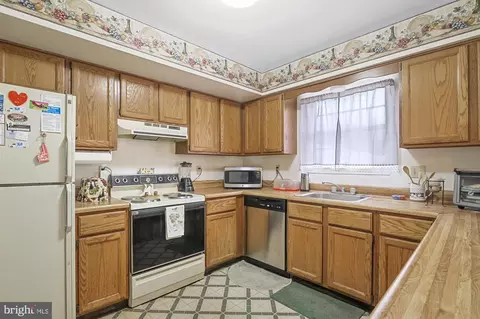 Kitchen - 18 Gristmill Dr, Dover, DE 19904 photo 1 of 2