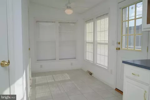 Entry Way - 427 Moore Pl #427, Dover, DE 19901 photo 2 of 2