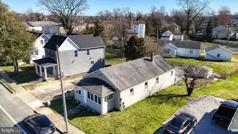 Exterior - 730 Forest St, Dover, DE 19904 photo 2 of 3