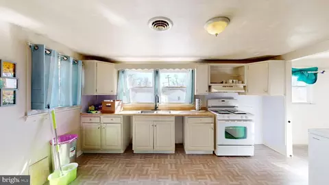 Kitchen - 730 Forest St, Dover, DE 19904 photo 3 of 3