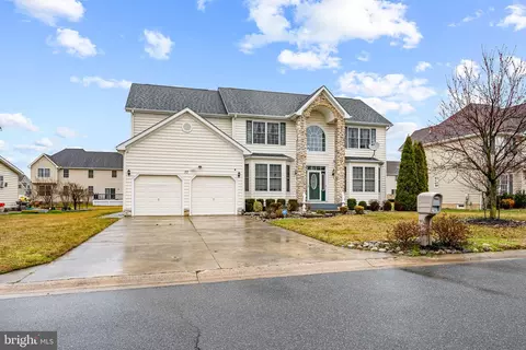 77 Stone Ridge Dr, Dover, DE 19901