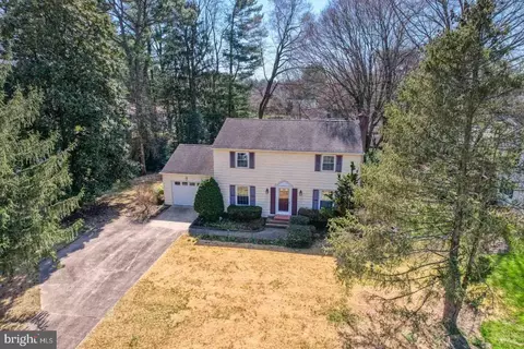 74 S Fairfield Dr, Dover, DE 19901 photo 2