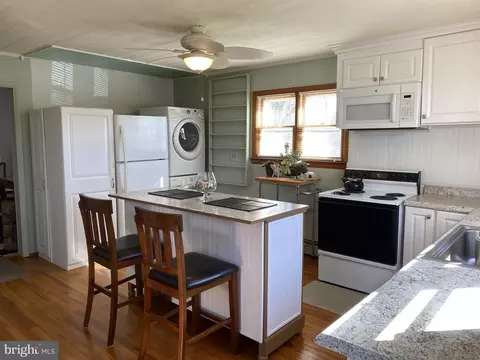 Kitchen - 2567 Forrest Ave, Dover, DE 19904 photo 2 of 3