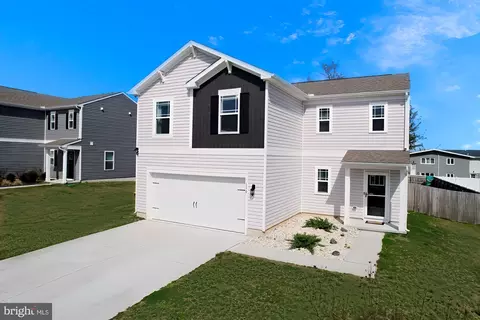 130 Golden Plover Dr, Smyrna, DE 19977