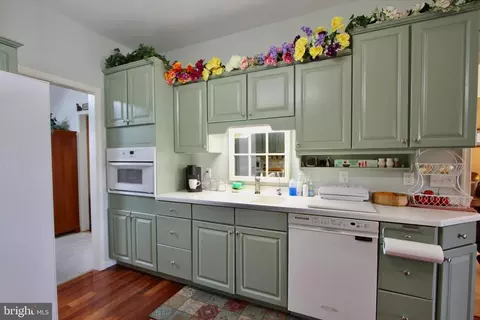 Kitchen - 1614 Forrest Ave, Dover, DE 19901 photo 1 of 5