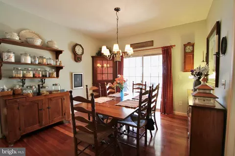 Dining - 1614 Forrest Ave, Dover, DE 19901 photo 2 of 3