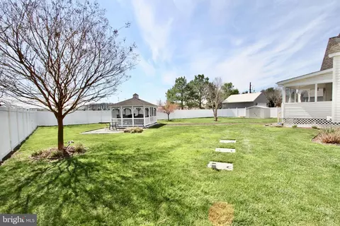 Exterior - 1614 Forrest Ave, Dover, DE 19901 photo 4 of 4