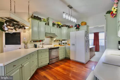 Kitchen - 1614 Forrest Ave, Dover, DE 19901 photo 3 of 5