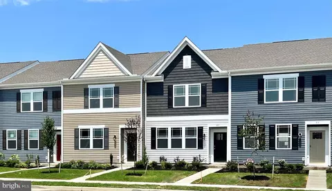 213 Ridgely Blvd, Dover, DE 19904
