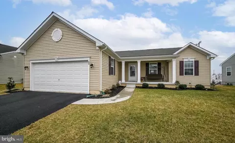 89 Climbing Vine Ave, Smyrna, DE 19977