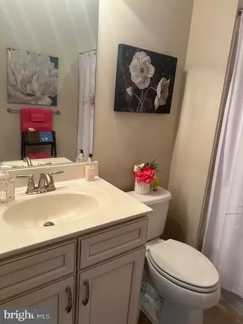 Bath - 113 Starfire Ct, Dover, DE 19901 photo 1 of 3