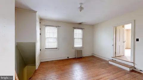 Living - 44 Commerce St, Harrington, DE 19952 photo 1 of 3