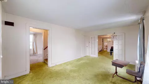 Living - 44 Commerce St, Harrington, DE 19952 photo 2 of 3