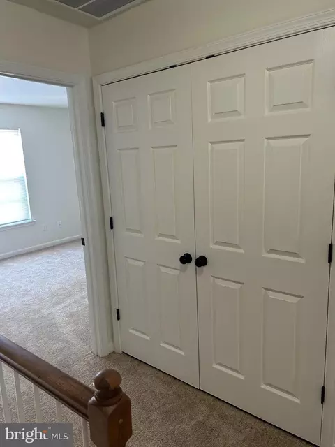 Entry Way - 165 Holmes St, Dover, DE 19901 photo 5 of 6