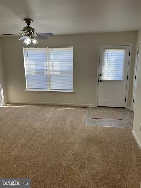 Entry Way - 165 Holmes St, Dover, DE 19901 photo 3 of 6