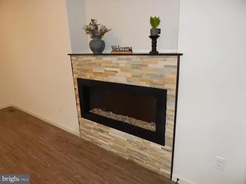 Living - 374 Second St, Dover, DE 19901 photo 1 of 2