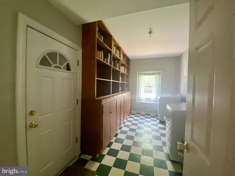 Entry Way - 737 Bicentennial Blvd, Dover, DE 19904 photo 2 of 2