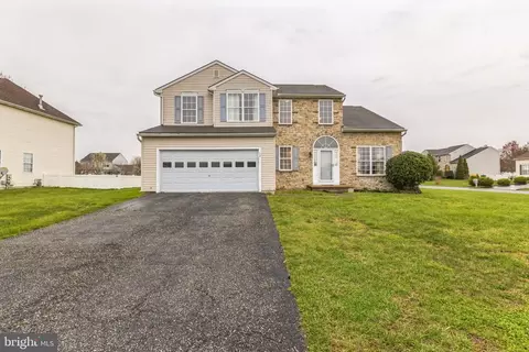 Exterior - 12 Seacroft Dr, Dover, DE 19904 photo 2 of 5