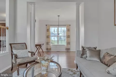 Living - 12 Seacroft Dr, Dover, DE 19904 photo 1 of 5