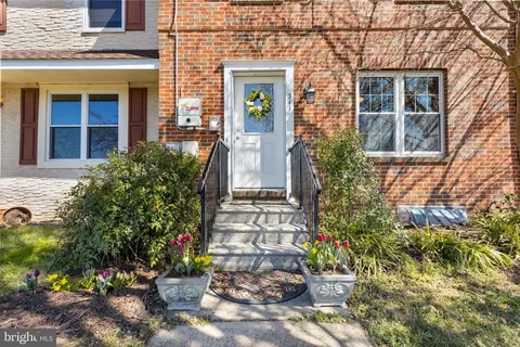 Exterior - 341 Cold Spring Pl, Dover, DE 19904 photo 2 of 8