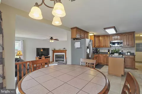 Kitchen - 17 Lordship Ln, Dover, DE 19901 photo 4 of 4
