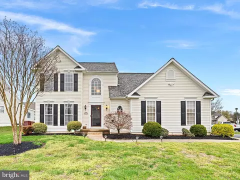 87 Peyton St, Dover, DE 19901